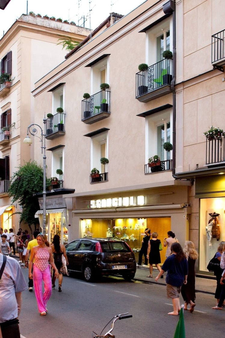 Palazzo Montefusco, Naples