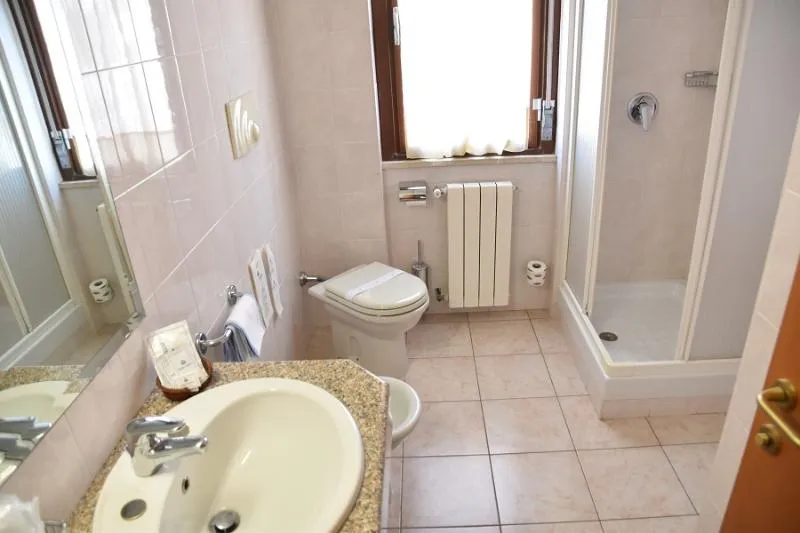 SINGLE STANDARD Room, Hotel Califfo, Cagliari