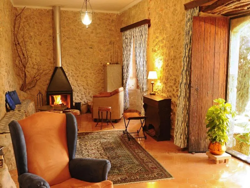 Lobby, Asis de Marratxinet, Majorca