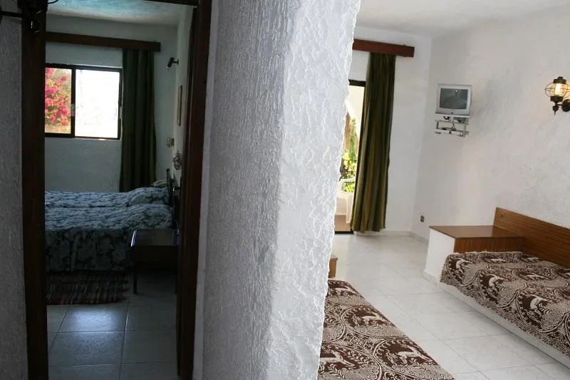 FAMILY ROOM POOL VIEW Room, Oasis Hotel Bungalows, Rhodes