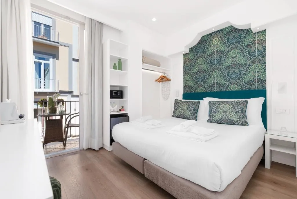Double or Twin STANDARD Room, Sorrento City, Naples