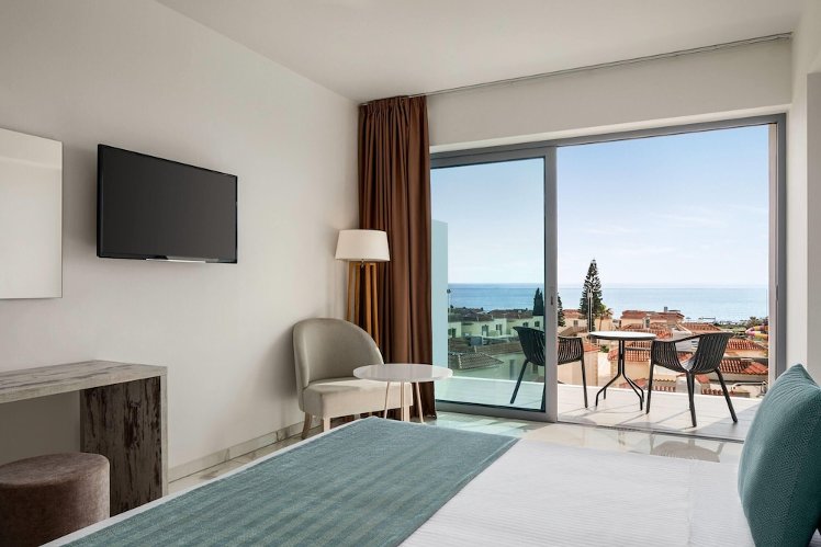 Thalassaki Hotel, Cyprus
