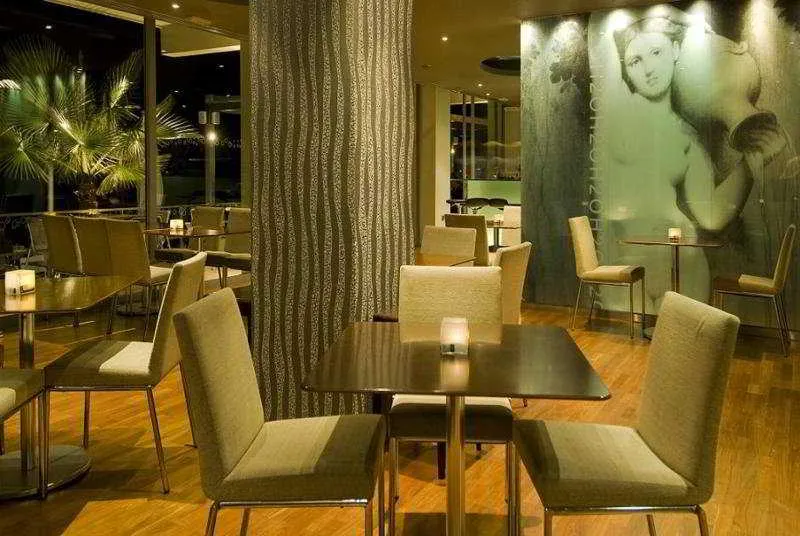 Bar, Kos Aktis, Kos