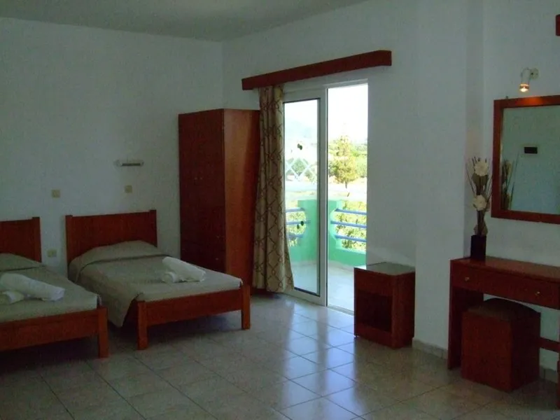 STUDIO CAPACITY 4 Room, Millenium Studios, Rhodes