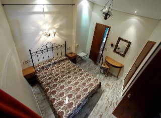 Exterior, Hostal La Plata, Madrid