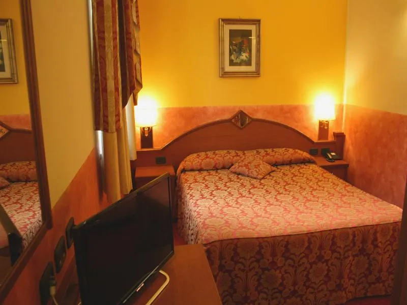 Room, Hotel Majestic - Linate Airport, Milan