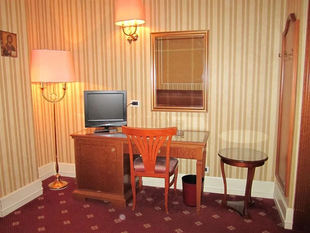 TRIPLE STANDARD Room, The Major Hotel, Rome