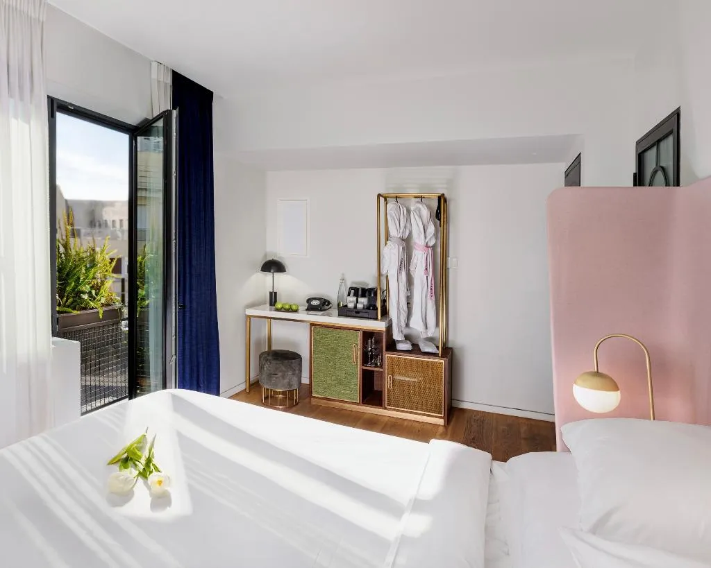 Room, Gatsby Athens, Athens