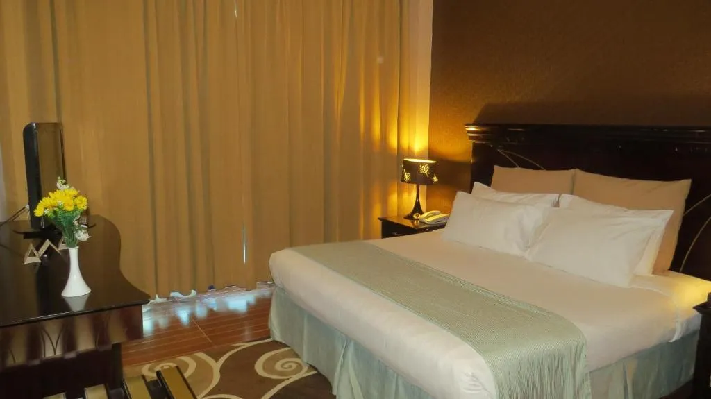 APARTMENT THREE BEDROOMS Room, Al Jawhara Hotel Apartments, Dubai