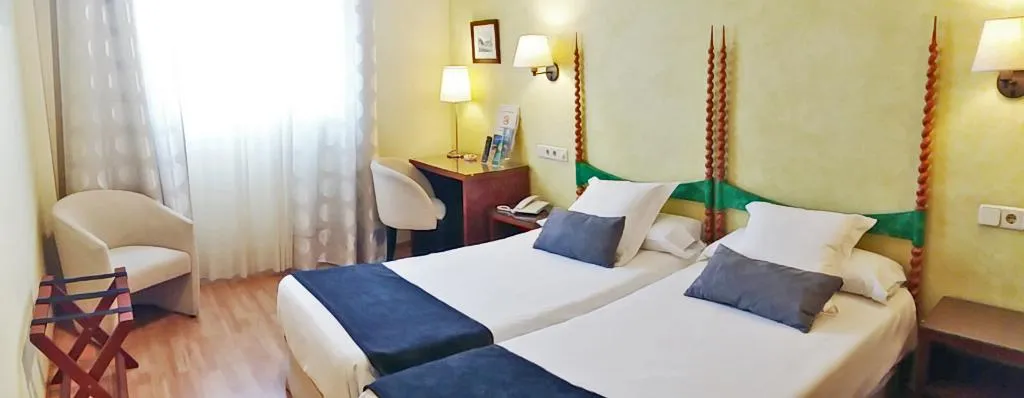 DOUBLE SINGLE USE STANDARD Room, Rosa, Costa Brava