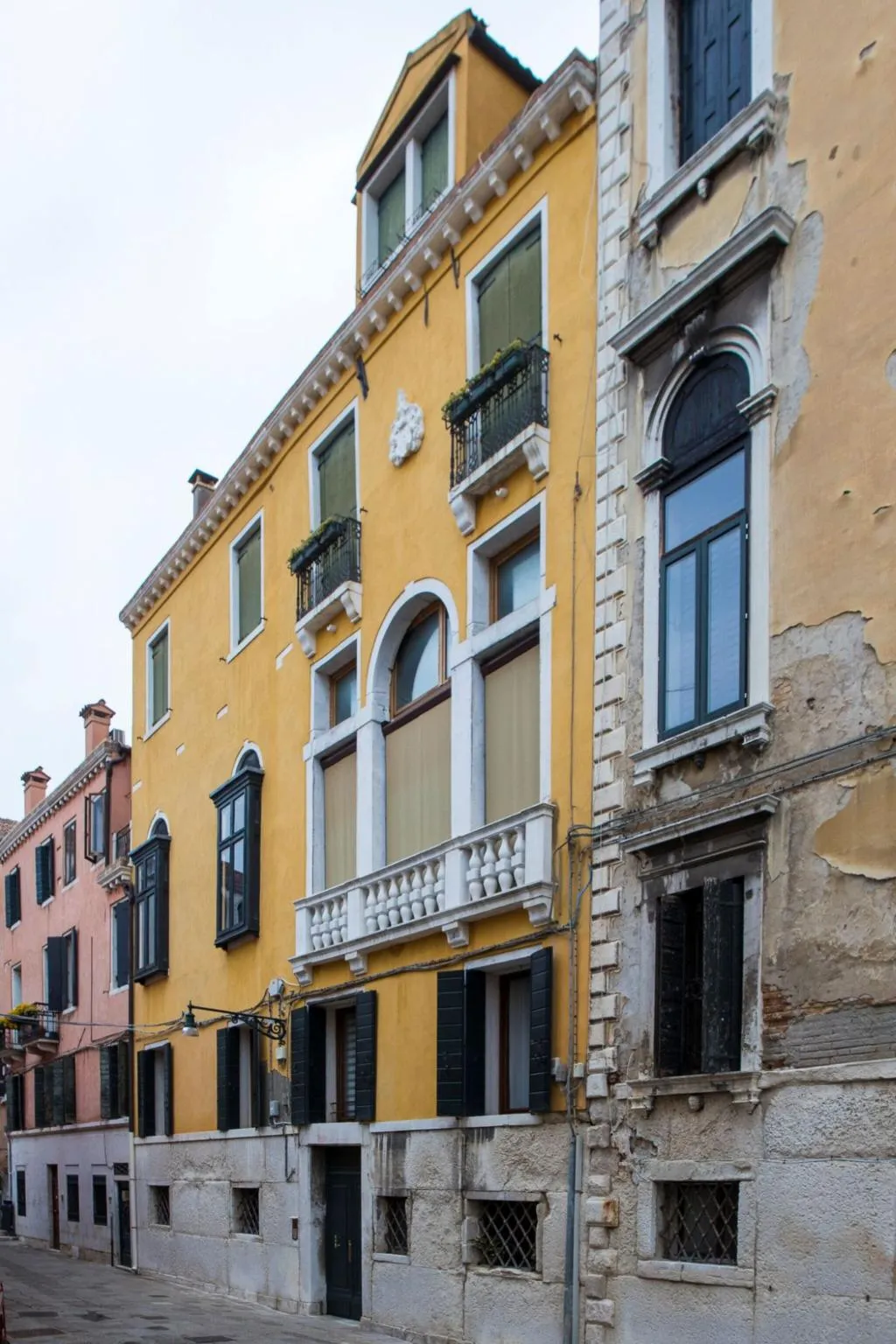 APARTMENT TWO BEDROOMS TWO BATHROOMS Room, Palazzo Paruta, Venice
