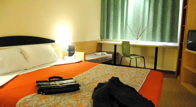 Room, Iris Guadalajara, Madrid
