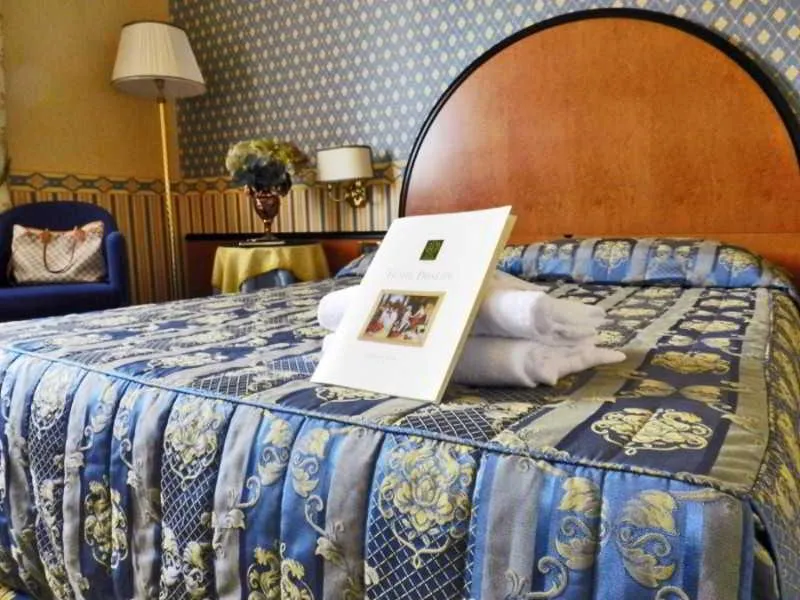 DOUBLE STANDARD Room, Principe, Rome