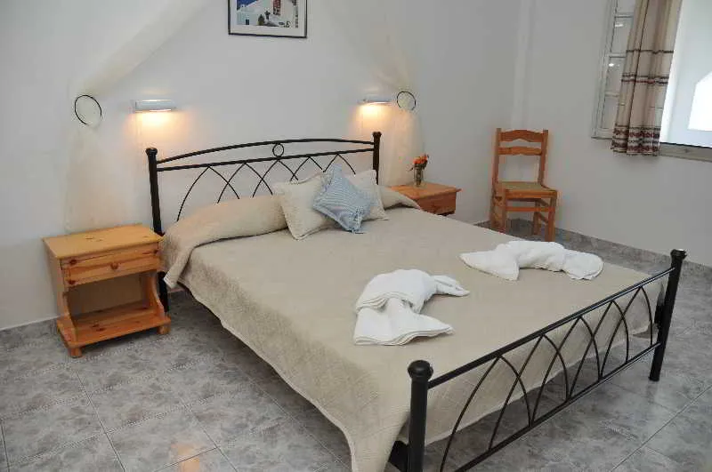 Room, Thira's Dolphin, Santorini