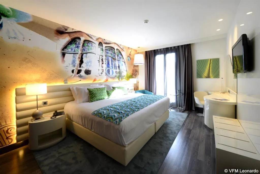 DOUBLE DELUXE Room, Hotel Indigo Barcelona Plaza Catalunya, Barcelona