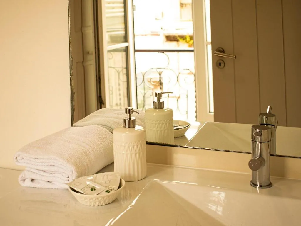 DOUBLE STANDARD Room, Inn Possible Lisbon Hostel, Lisbon