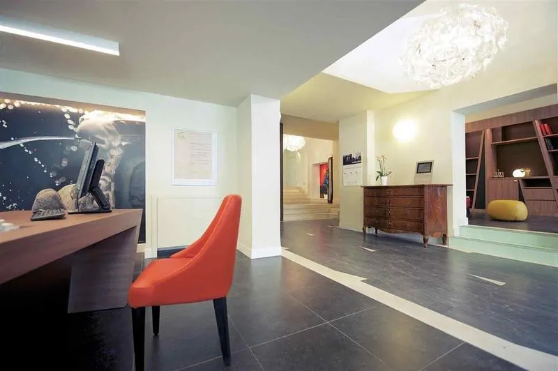 Lobby, Mercure Napoli Centro Angioino, Naples