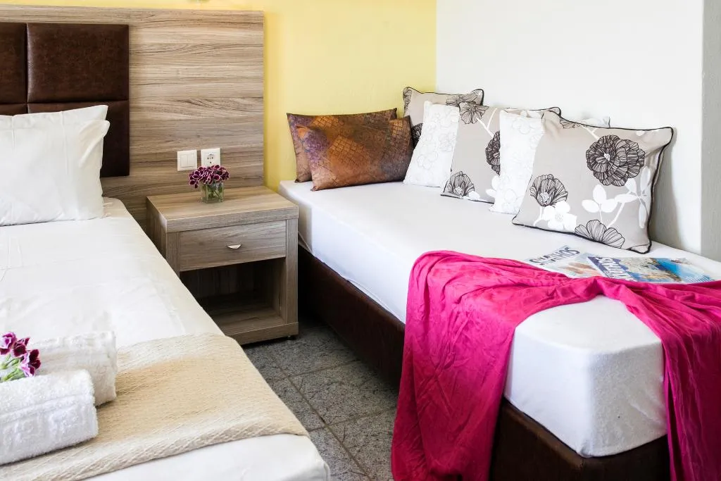TRIPLE SUPERIOR Room, Blue Horizon Studios, Skiathos