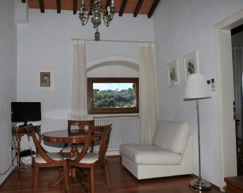 APARTMENT ONE BEDROOM Room, Florence View Apartments, Florence