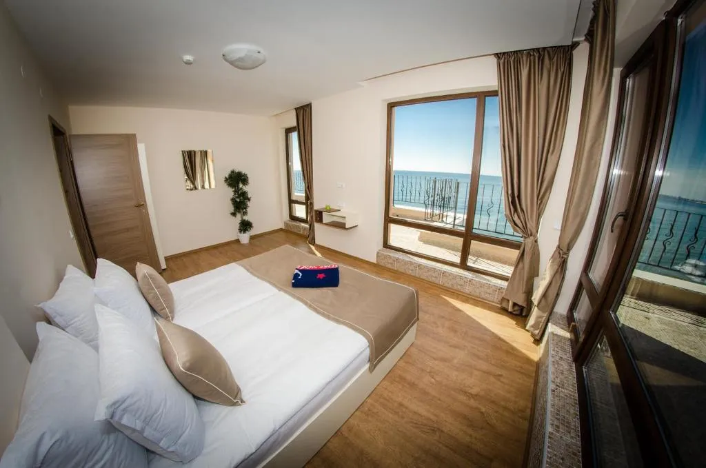APARTMENT THREE BEDROOMS Room, Premier Fort Beach Hotel, Bourgas
