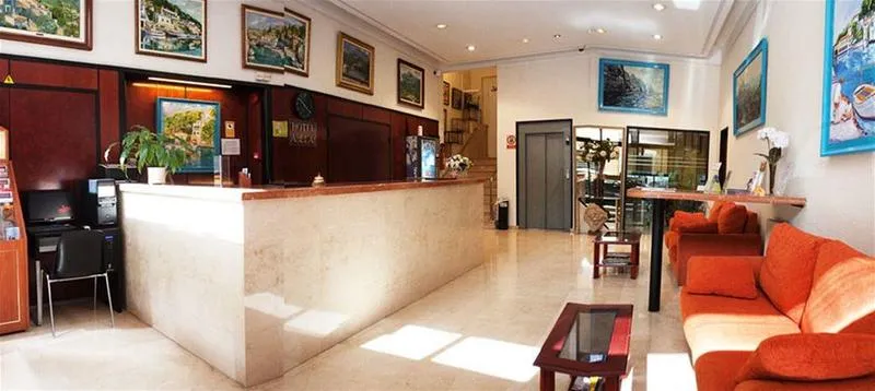 Lobby, Abelay, Majorca