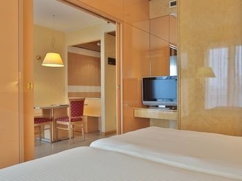 Atahotel Quark Due Residence, Milan