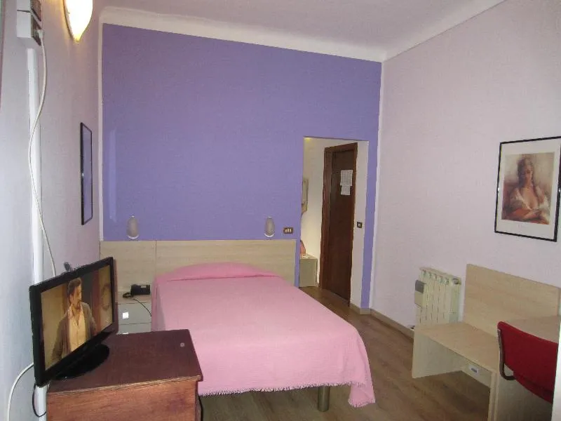 SINGLE STANDARD Room, Europa Hotel, Milan
