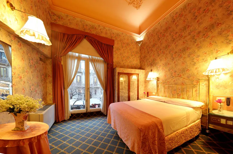 TRIPLE STANDARD Room, Continental Palacete Hotel, Barcelona