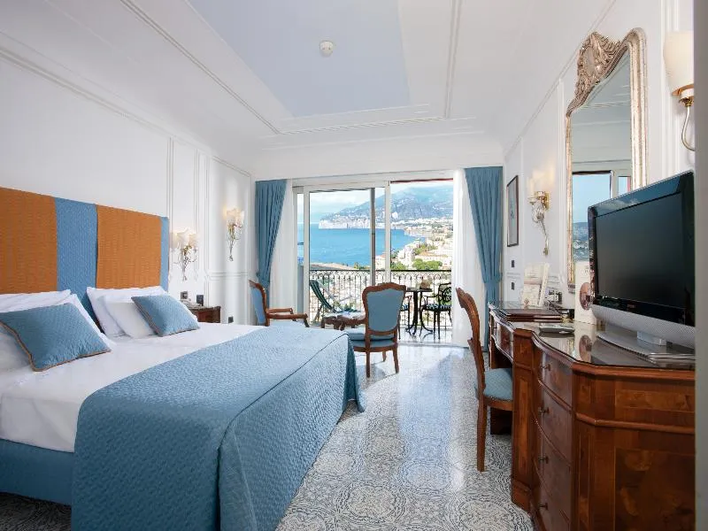 Double or Twin DELUXE Room, Grand Hotel Capodimonte, Naples