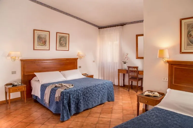 TRIPLE STANDARD Room, Hotel Sole Roma, Rome