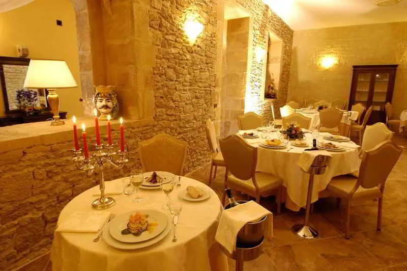 Restaurant, Il Podere Hotel Restaurant, Catania