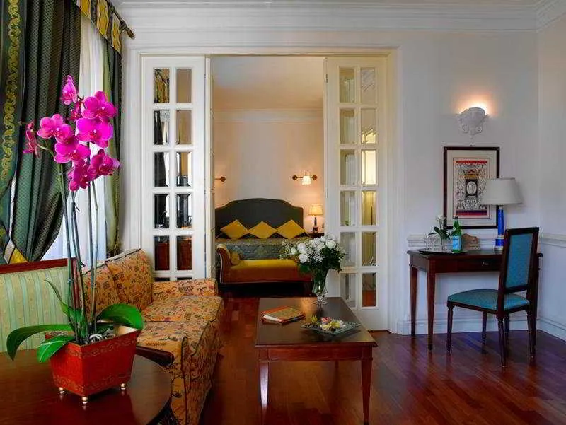 Room, The Duke, Rome