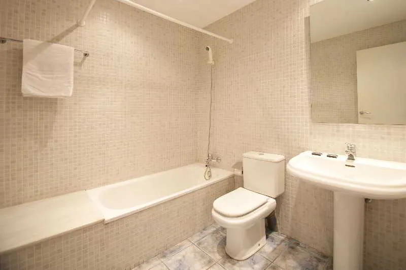 Room, Paseo De Gracia Apartments, Barcelona