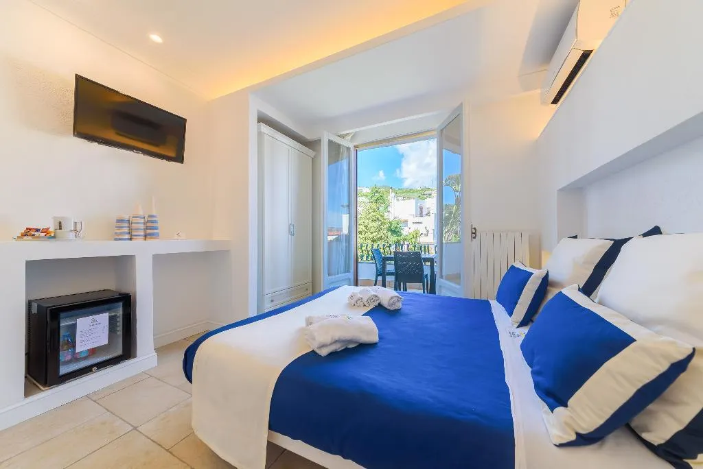 DOUBLE DELUXE Room, Villa Fortuna Holiday Resort, Naples