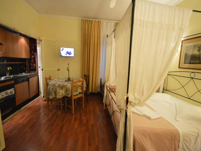 Room, Alexis, Rome