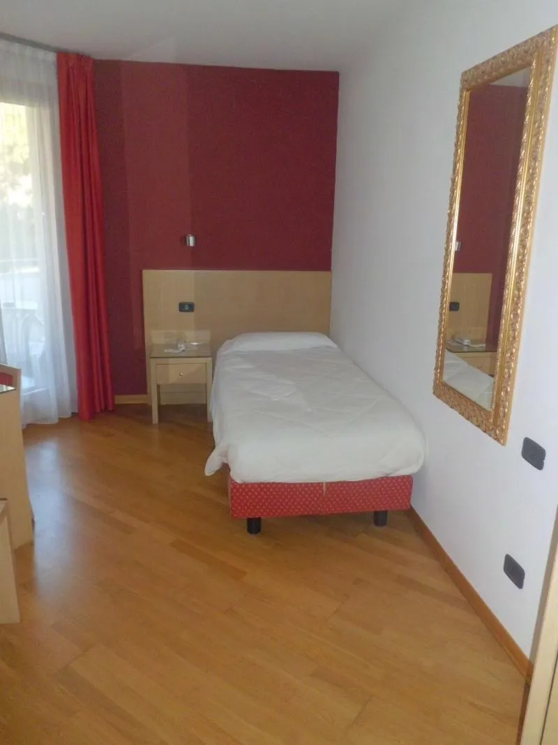 Room, Hotel Oasi SPA & Wellness, Milan