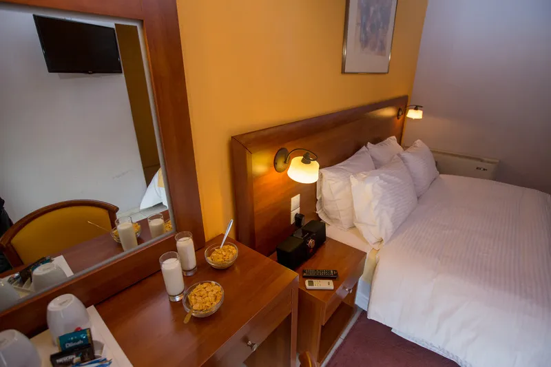 Room, Mirabel City Center Hotel, Kefallinia