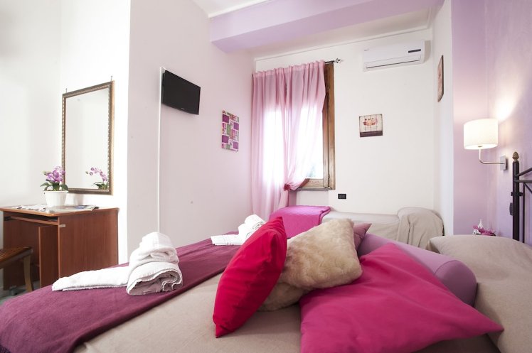 B&B Elena, Naples