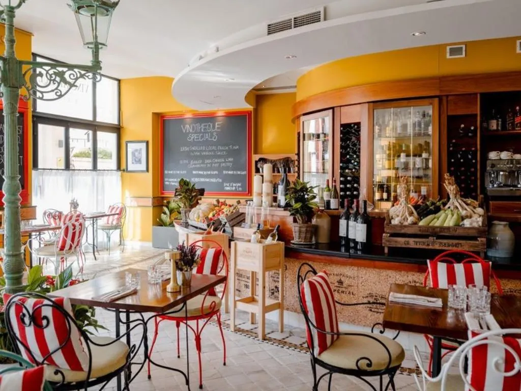 Restaurant, Verdi St Georges Bay Marina, Malta