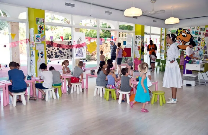 Sports and Entertainment, Beach Club Font de Sa Cala, Majorca