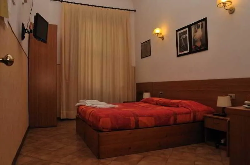 DOUBLE WITH SHARED BATHROOM Room, Locanda De' Pazzi, Florence
