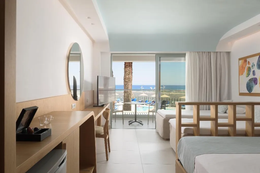 FAMILY ROOM CAPACITY 4 Room, Arina Beach Resort, Crete