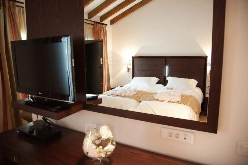 Double or Twin DELUXE Room, Kalavrita Canyon Hotel & Spa, Athens