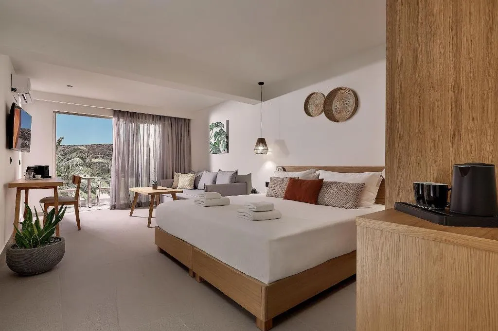 Room, Enorme Santanna Island, Crete