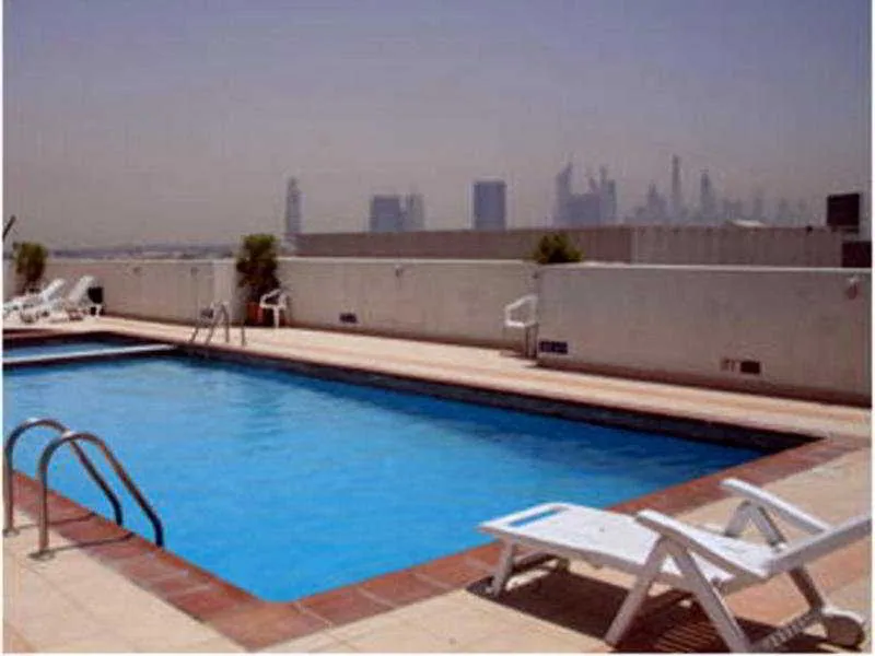 Pool, Richmond Hotel Apartments, Dubai