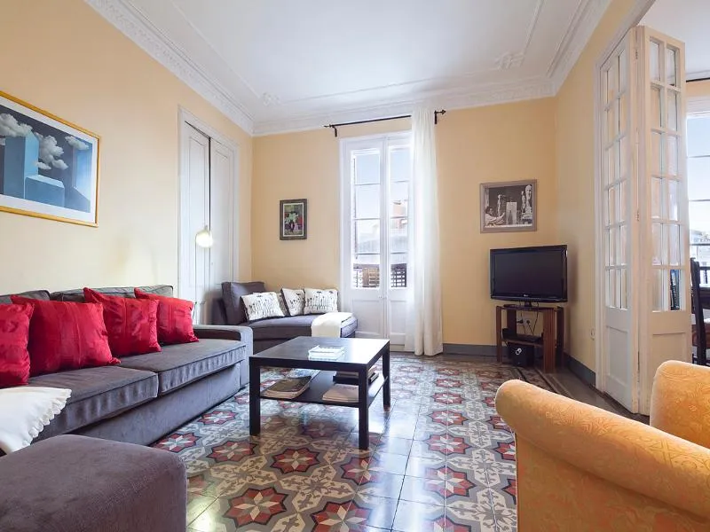 APARTMENT THREE BEDROOMS Room, Urban District, Barcelona