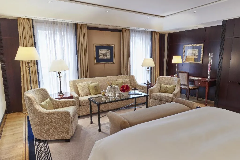 JUNIOR SUITE STANDARD Room, Adlon Kempinski Berlin, Berlin