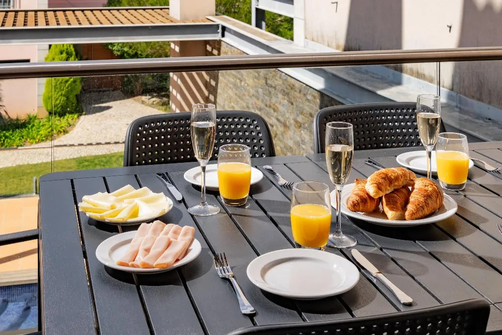 APARTMENT DELUXE TWO DOUBLE BEDS Room, Vale Do Lobo Resort, Algarve