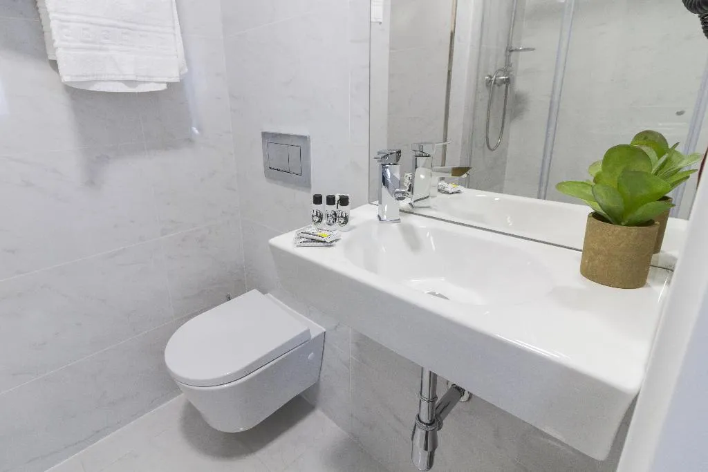 Room, Bairro Alto Suites, Lisbon