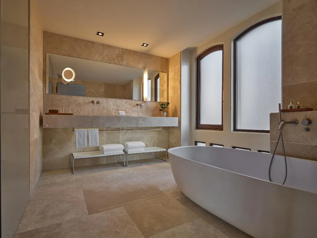 JUNIOR SUITE GRAND Room, Mandarin Oriental Conservatorium, Amsterdam, Amsterdam